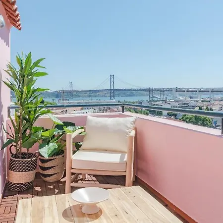 Casa Boma - Unique With Private Balcony And Panoramic Bridge View - Alcantara Iv Апартаменти *