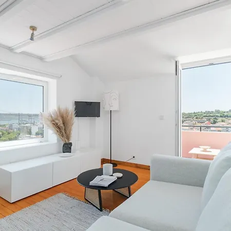 아파트 Casa Boma - Unique With Private Balcony And Panoramic Bridge View - Alcantara Iv