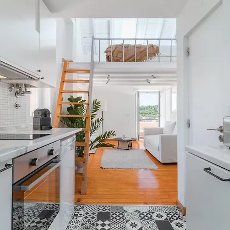 アパート Casa Boma - Unique With Private Balcony And Panoramic Bridge View - Alcantara Iv