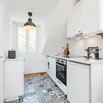 Casa Boma - Unique With Private Balcony And Panoramic Bridge View - Alcantara Iv Apartmán